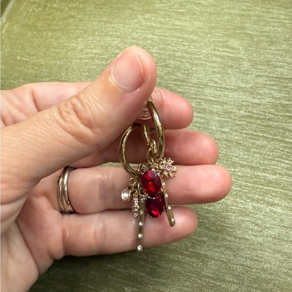 💸CLEARANCE 4/$15💸 Ann Taylor Gold and Red Dangle Earrings - Picture 3 of 3